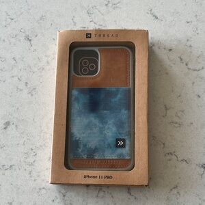 NIB Thread Wallets Leather Wallet iPhone 11 Pro Case